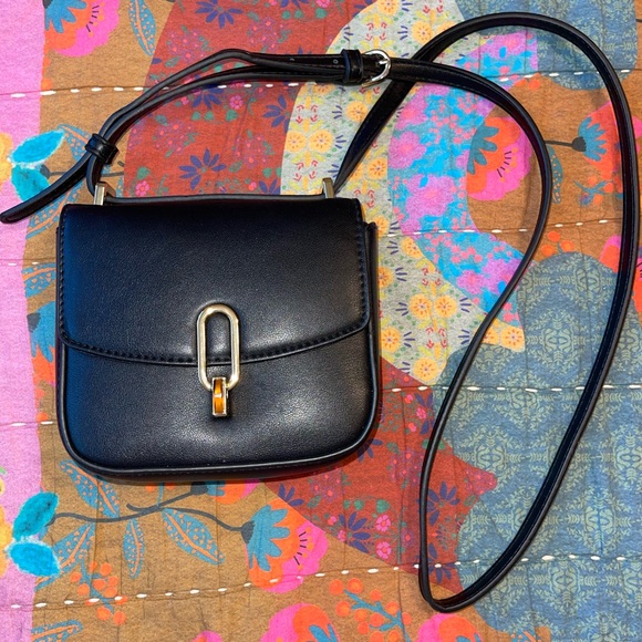a new day Handbags - Black Leather crossbody